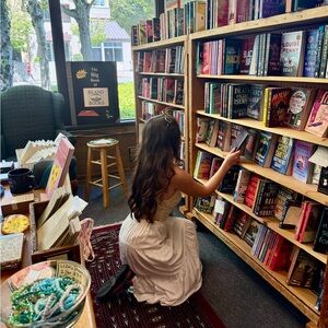 Meet your Posher, Hailey